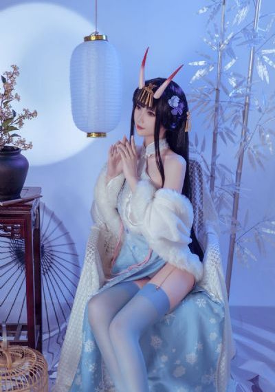 喷水白丝蜜臀av久久av