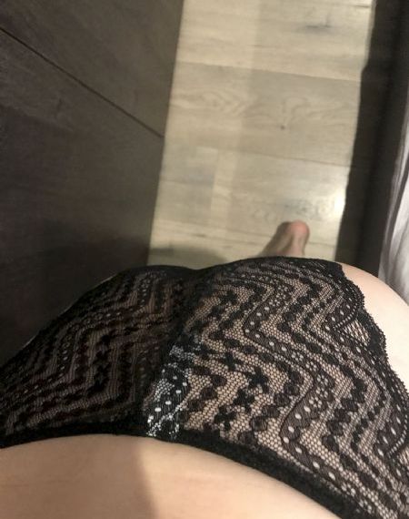 报告医妃王爷他有读心术免费观看