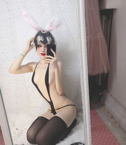 《偷窥女教师》在线观看