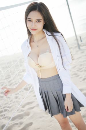 裸体吃奶玩乳60分钟视频