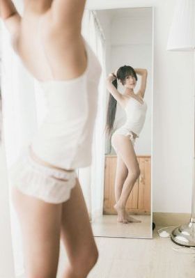 《女员工的滋味》3在线观看