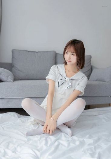 扒开老师双腿猛进入