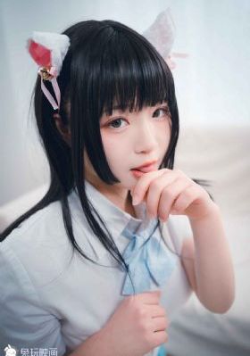 动漫美女隐私打扑克视频