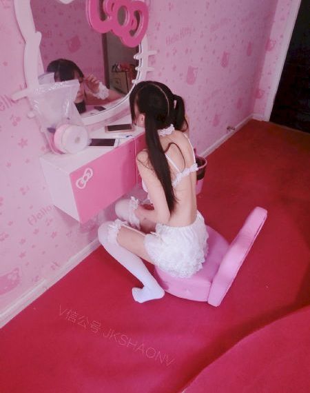 变成黑皮辣妹和朋友做 了梦